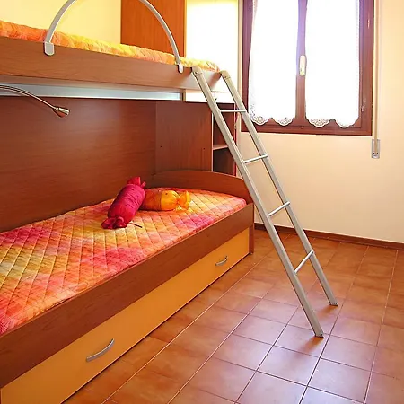Lira Apartman